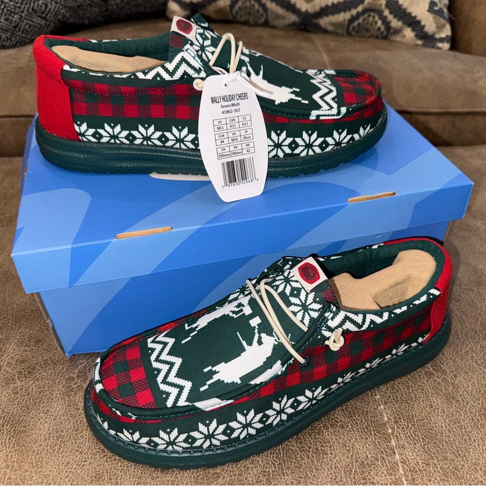 Hey Dude M10 Wally Holiday Cheers Green/Multi